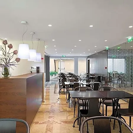 Center By Alboi Group Hotel