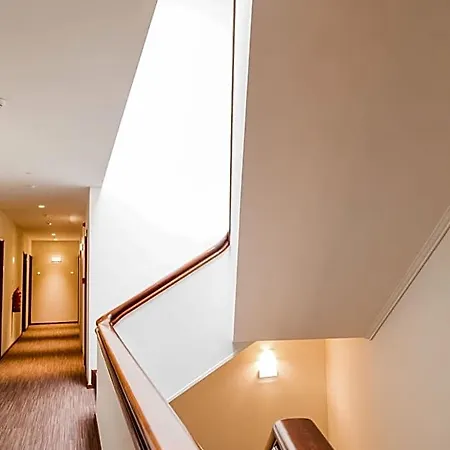 Center By Alboi Group מלון