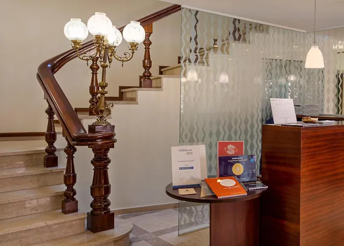 Center By Alboi Group أفيرو