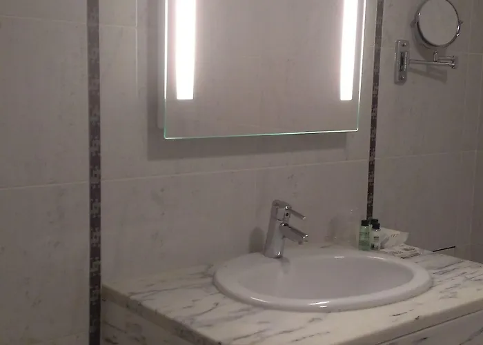 Hotel Center By Alboi Group