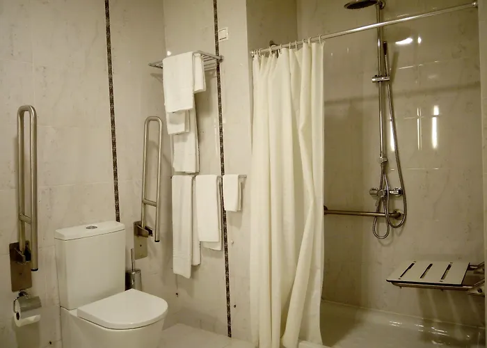 Center By Alboi Group فندق