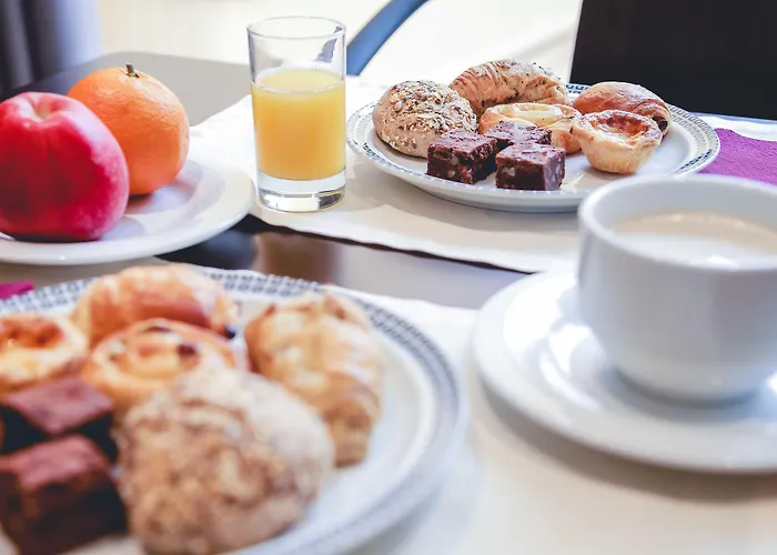 Center By Alboi Group أفيرو