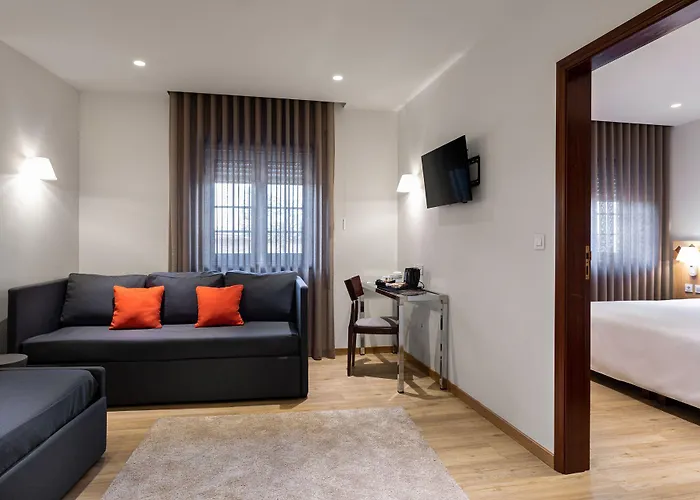 מלון Center By Alboi Group