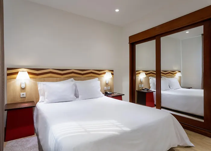 فندق Center By Alboi Group أفيرو