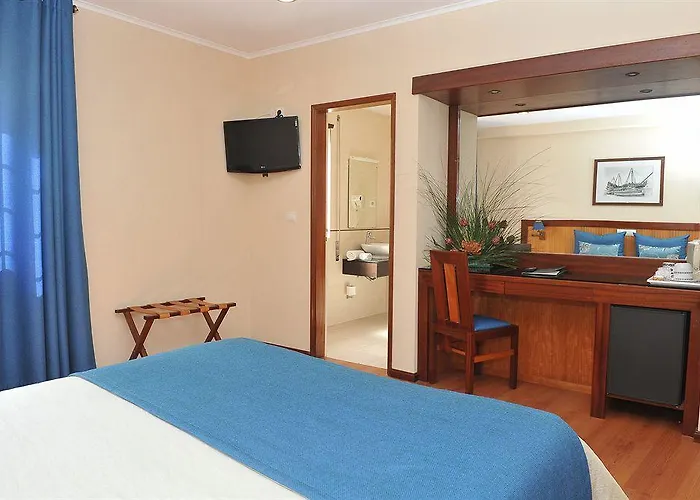 Center By Alboi Group فندق أفيرو