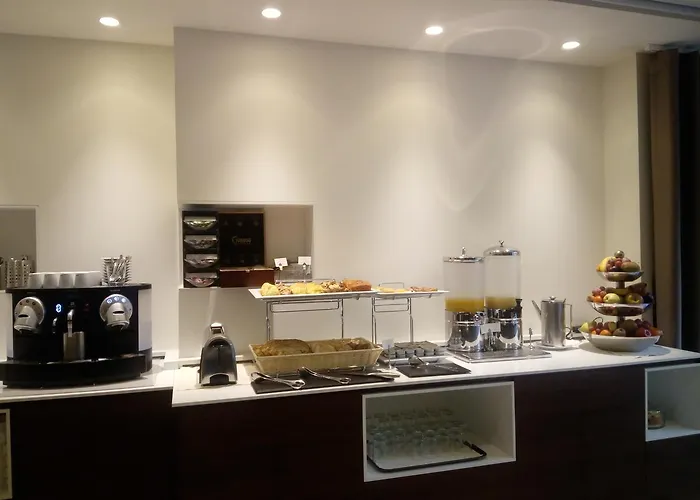 Center By Alboi Group 3* أفيرو